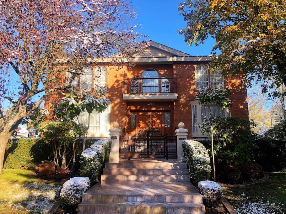 Super Cosy 8Bed & 6Bath In Vancouver Heart Near To Airport And Downtown Eksteriør billede