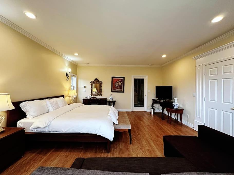 Super Cosy 8Bed & 6Bath In Vancouver Heart Near To Airport And Downtown Eksteriør billede