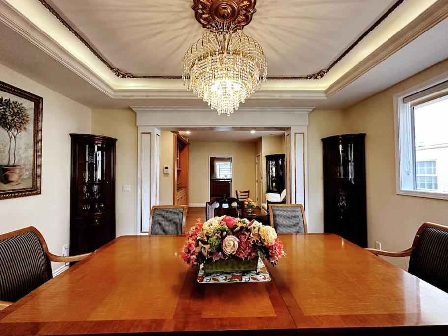 Super Cosy 8Bed & 6Bath In Vancouver Heart Near To Airport And Downtown Eksteriør billede