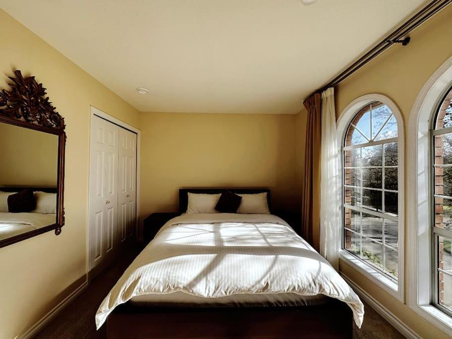 Super Cosy 8Bed & 6Bath In Vancouver Heart Near To Airport And Downtown Eksteriør billede