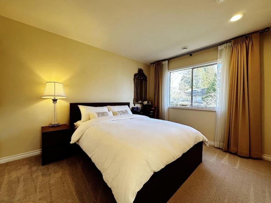 Super Cosy 8Bed & 6Bath In Vancouver Heart Near To Airport And Downtown Eksteriør billede